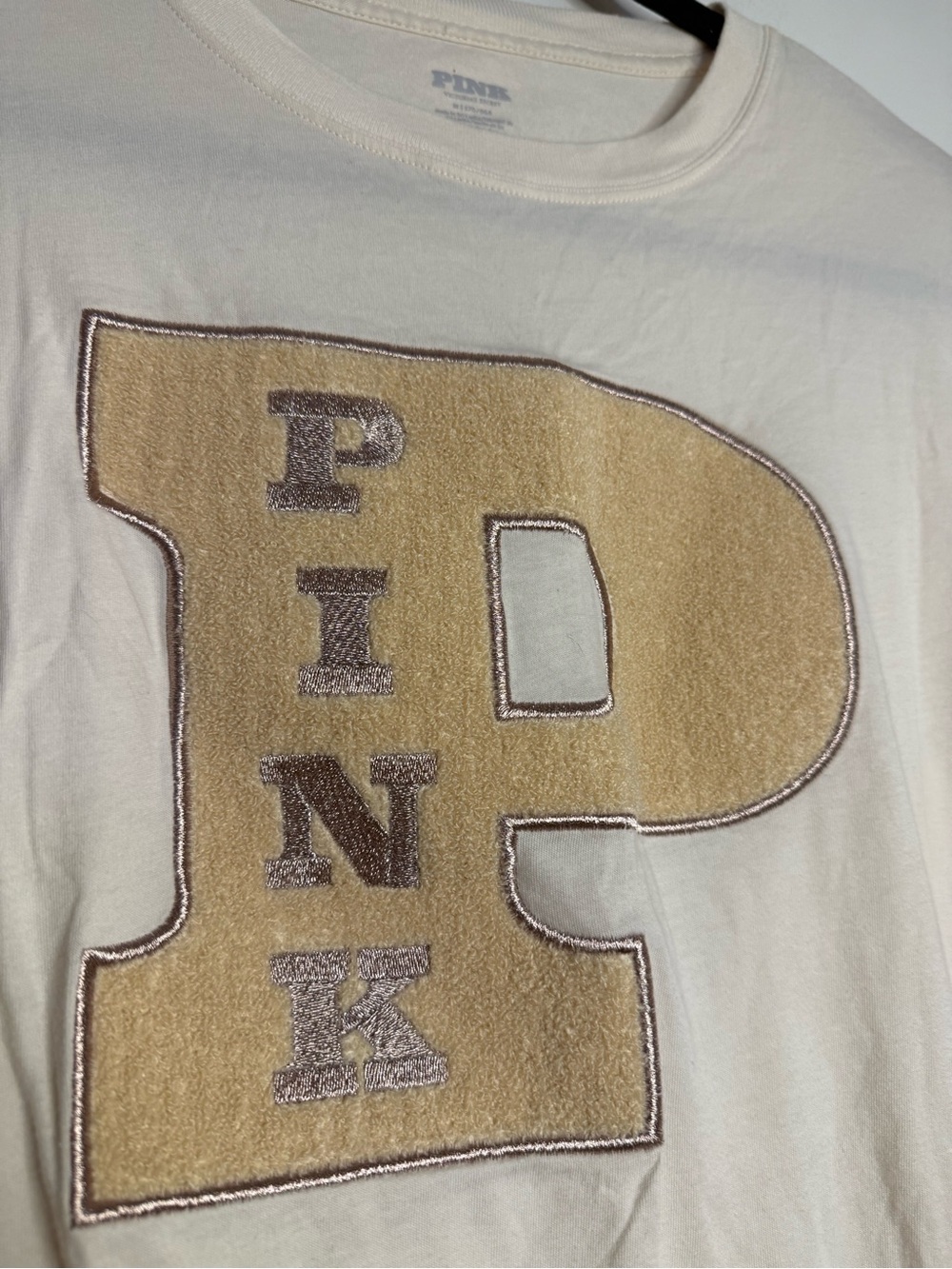 PINK Victoria's Secret Cream Long-Sleeve Sweatshirt with Gold 'P' - Picture 3 of 3